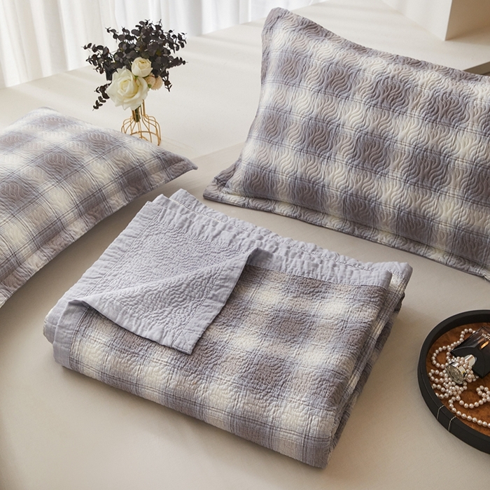 91家纺网 家纺一手货源 找家纺 2025新款13070双面全棉砂洗大直边床盖三件套四件套 梦回