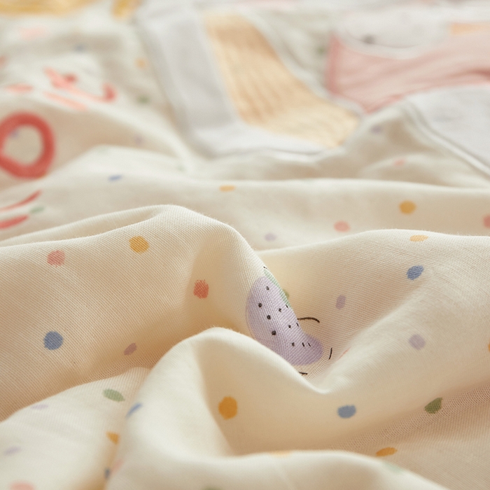 91家纺网 家纺一手货源 找家纺 荷马之梦 2025新款A类原创卡通全棉双层纱贴布绣大豆纤维儿童夏被 乖小兔