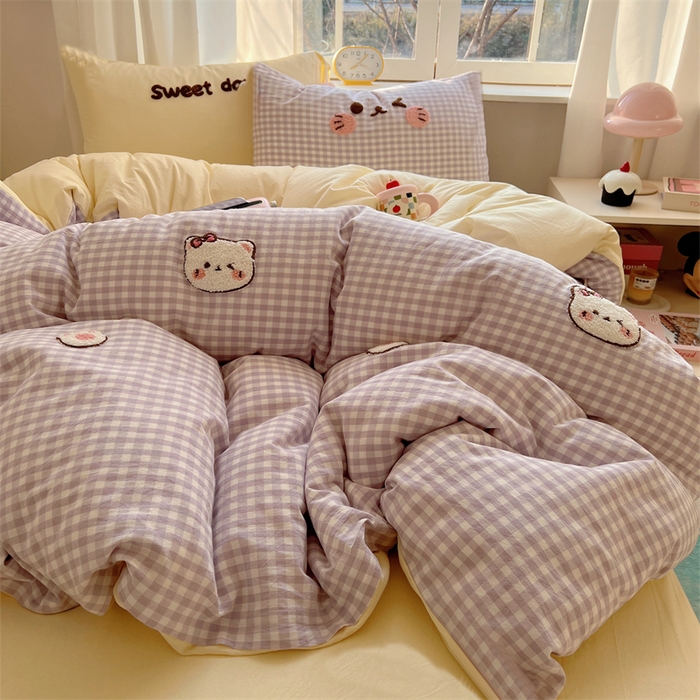 91家纺网 家纺一手货源 找家纺 丽涵家纺 2025新款色织水洗棉毛巾绣四件套-甜心小猫系列 甜心小猫-紫格-简单款