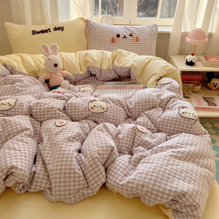 91家纺网 家纺一手货源 找家纺 丽涵家纺 2025新款色织水洗棉毛巾绣四件套-甜心小猫系列 甜心小猫-紫格-简单款