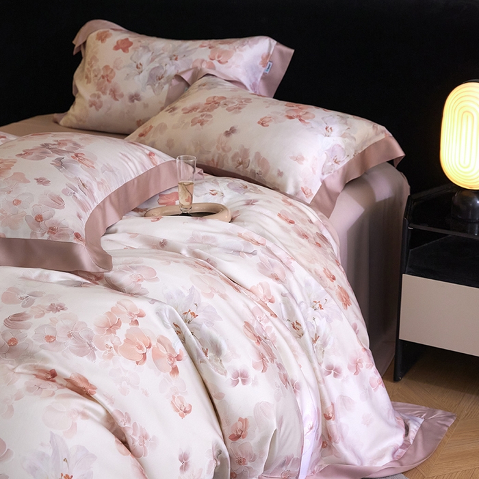 91家纺网 家纺一手货源 找家纺 禾时 2025新款60S兰精天丝印花四件套 花颜