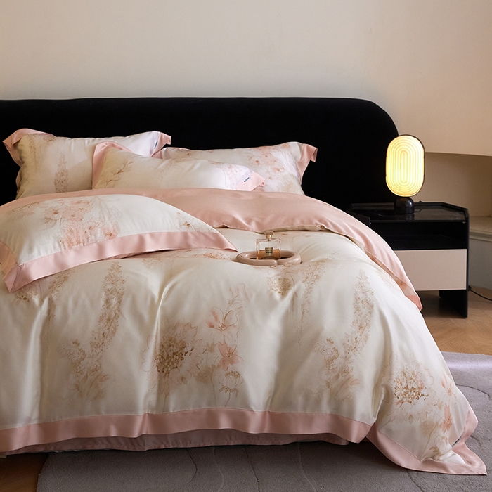 91家纺网 家纺一手货源 找家纺 禾时 2025新款60S兰精天丝印花四件套 粉黛