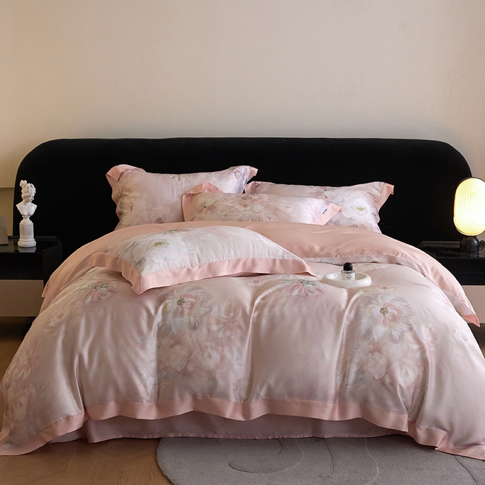 91家纺网 家纺一手货源 找家纺 禾时 2025新款60S兰精天丝印花四件套 初夏（粉）