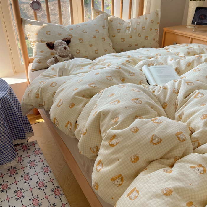 91家纺网 家纺一手货源 找家纺 蜜宿 2025新款卡通全棉A类双层纱四件套 曲奇小熊