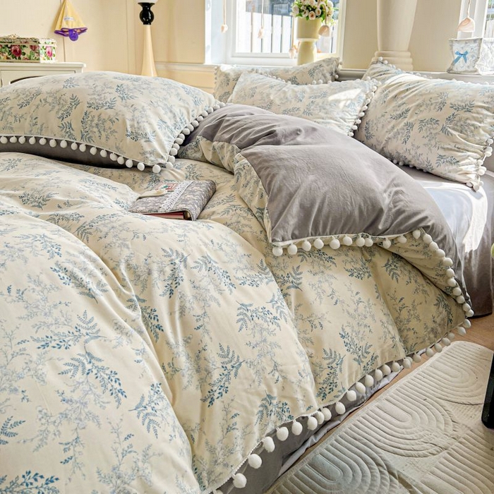 91家纺网 家纺一手货源 找家纺 朵朵家纺 2025新款球球款云感四件套水洗棉简约风小碎花单品单被套（可定制尺寸 ） 蓝颜