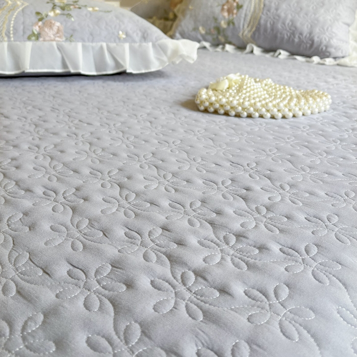 91家纺网 家纺一手货源 找家纺 恋尚 2025新款香奢梦-针织棉床裙四件套 香奢梦-浅灰