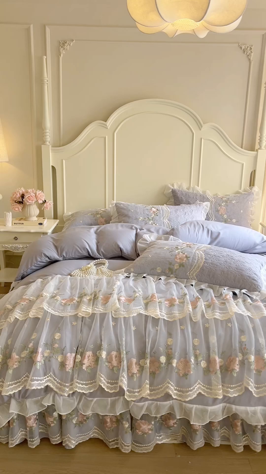 91家纺网 家纺一手货源 找家纺 恋尚 2025新款香奢梦-针织棉床裙四件套 香奢梦-浅灰