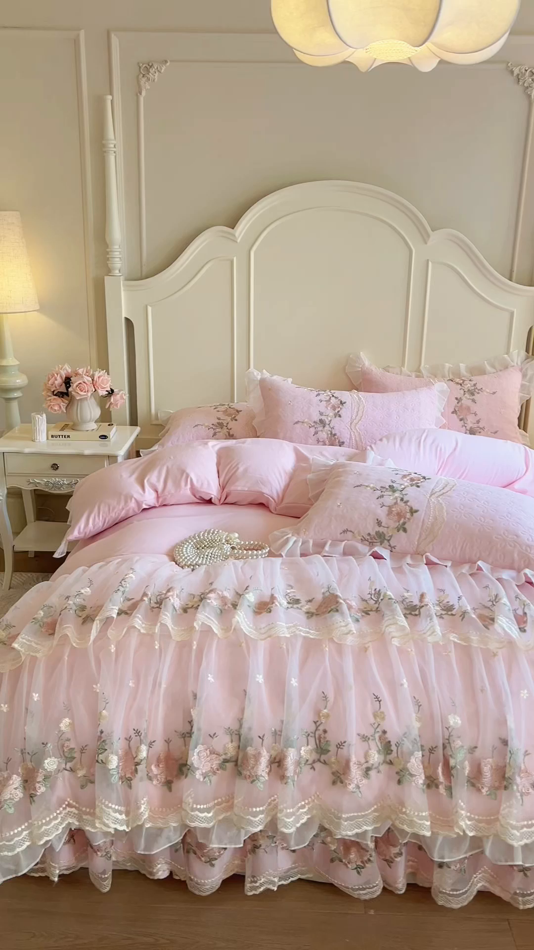 91家纺网 家纺一手货源 找家纺 恋尚 2025新款香奢梦-针织棉床裙四件套 香奢梦-少女粉