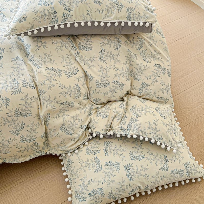 91家纺网 家纺一手货源 找家纺 朵朵家纺 2025新款球球款云感四件套水洗棉简约风小碎花被套三件套（可定制尺寸 ） 蓝颜