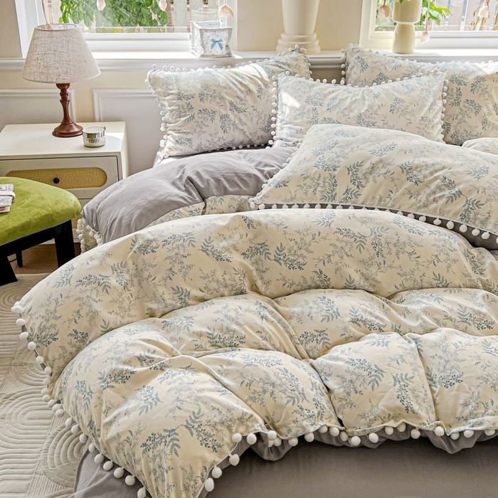 91家纺网 家纺一手货源 找家纺 朵朵家纺 2025新款球球款云感四件套水洗棉简约风小碎花被套三件套（可定制尺寸 ） 蓝颜