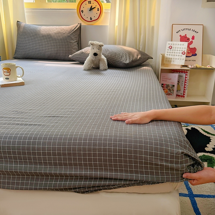 91家纺网 家纺一手货源 找家纺 十一家居 2025新款亲肤裸睡云朵棉水洗棉床笠-洛可系列 黑小格