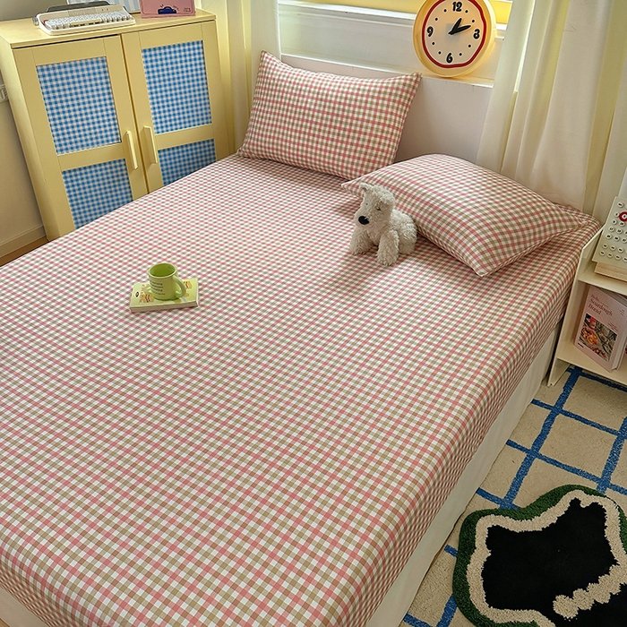 91家纺网 家纺一手货源 找家纺 十一家居 2025新款亲肤裸睡云朵棉水洗棉床笠-洛可系列 粉咖小格