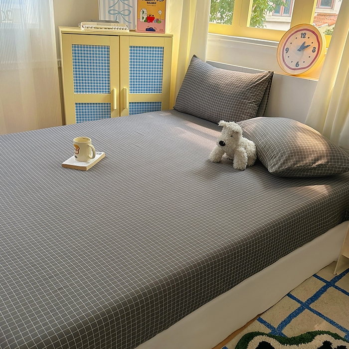 91家纺网 家纺一手货源 找家纺 十一家居 2025新款亲肤裸睡云朵棉水洗棉床笠-洛可系列 黑小格