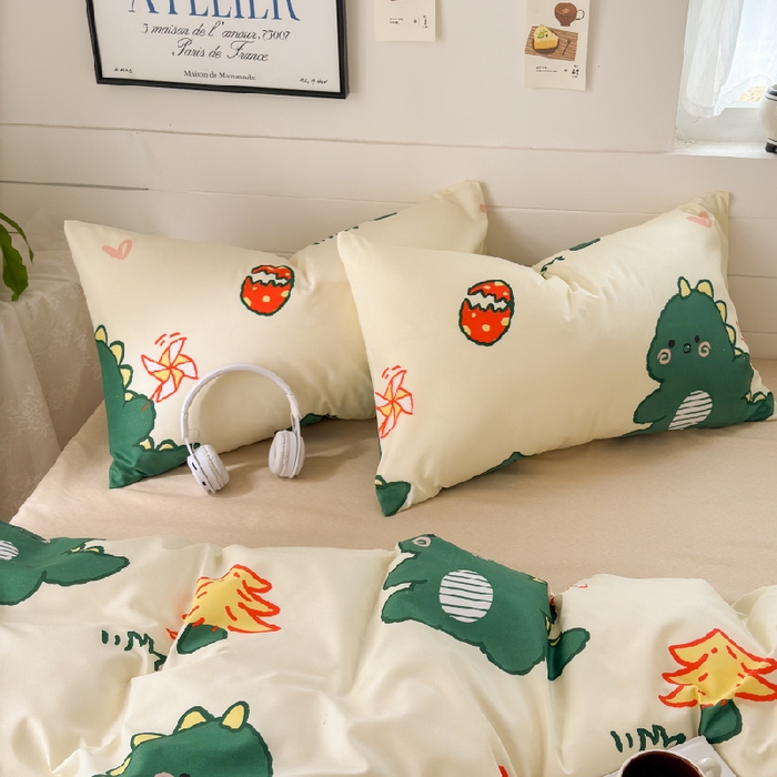91家纺网 家纺一手货源 找家纺 可可家纺 2025新款印花卡通芦荟棉枕套亲肤信封式枕头套小清新 恐龙宝宝