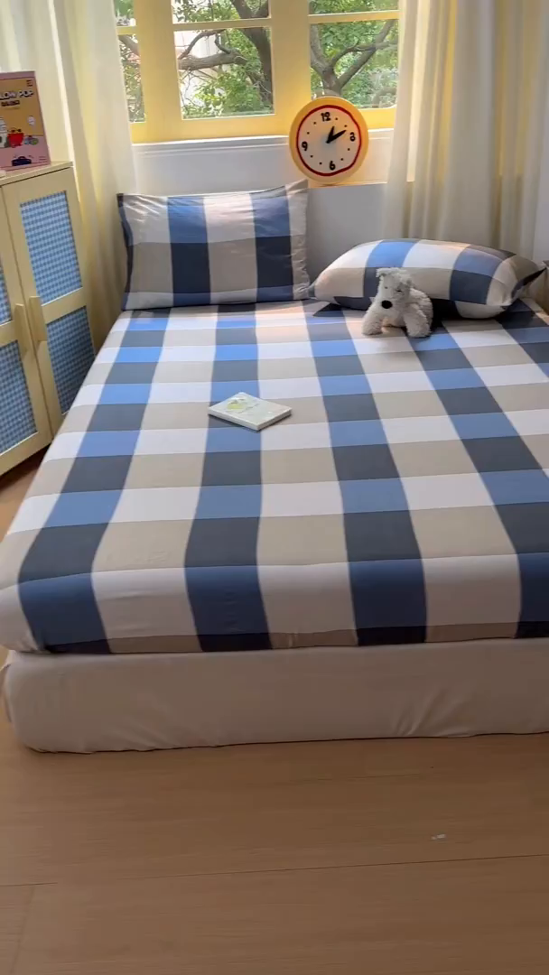 91家纺网 家纺一手货源 找家纺 十一家居 2025新款亲肤裸睡云朵棉水洗棉床笠-洛可系列 蓝调大格