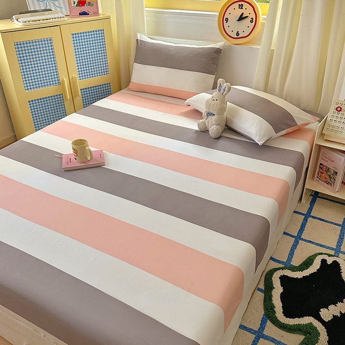 91家纺网 家纺一手货源 找家纺 十一家居 2025新款亲肤裸睡云朵棉水洗棉床笠-洛可系列 桃灰格