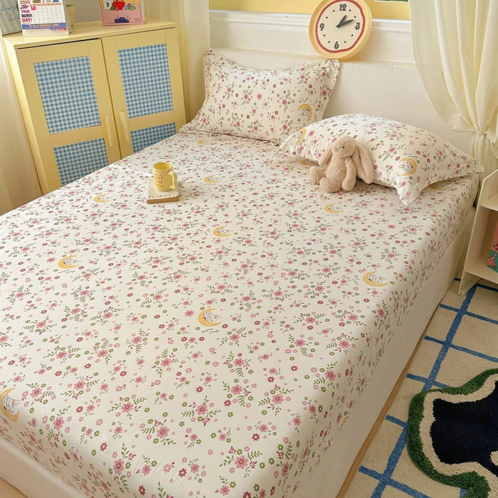 91家纺网 家纺一手货源 找家纺 十一家居 2025新款小清新印花款高克重加厚升级款云朵棉水洗棉床笠 花林小兔