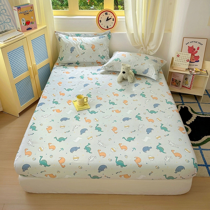 91家纺网 家纺一手货源 找家纺 十一家居 2025新款小清新印花款高克重加厚升级款云朵棉水洗棉床笠 恐龙乐园