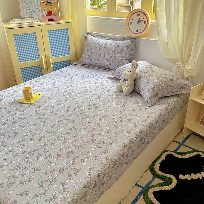 91家纺网 家纺一手货源 找家纺 十一家居 2025新款小清新印花款高克重加厚升级款云朵棉水洗棉床笠 漫漫花语