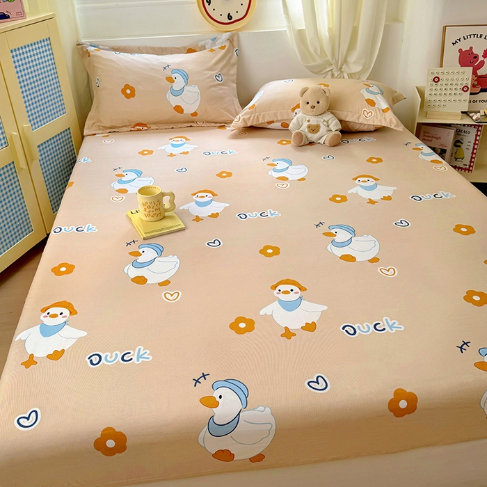 91家纺网 家纺一手货源 找家纺 十一家居 2025新款小清新印花款高克重加厚升级款云朵棉水洗棉床笠 萌萌可达鸭