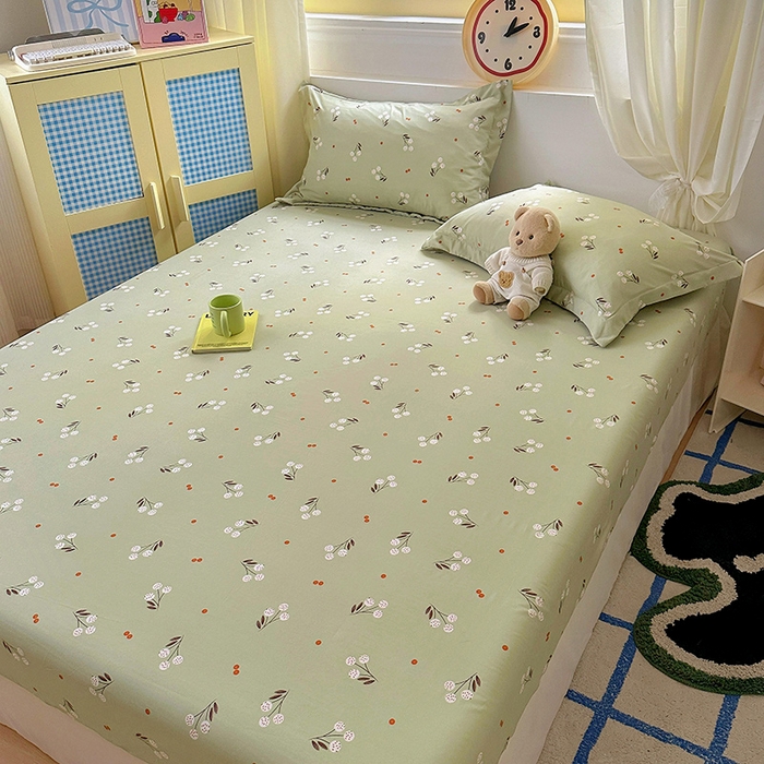 91家纺网 家纺一手货源 找家纺 十一家居 2025新款小清新印花款高克重加厚升级款云朵棉水洗棉床笠 樱花四溢