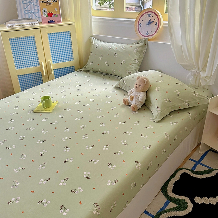 91家纺网 家纺一手货源 找家纺 十一家居 2025新款小清新印花款高克重加厚升级款云朵棉水洗棉床笠 樱花四溢