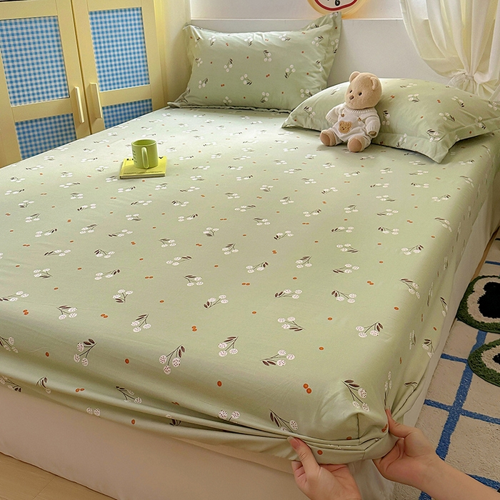 91家纺网 家纺一手货源 找家纺 十一家居 2025新款小清新印花款高克重加厚升级款云朵棉水洗棉床笠 樱花四溢