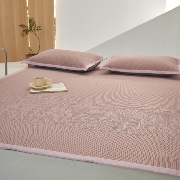 91家纺网 家纺一手货源 找家纺 亿梵家居 2025新款PE中分子480克高克重冰豆豆席凉豆豆席凉感凉席 莫里斯-豆沙