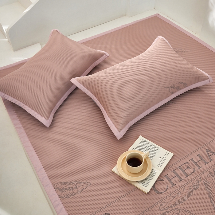 91家纺网 家纺一手货源 找家纺 亿梵家居 2025新款PE中分子480克高克重冰豆豆席凉豆豆席凉感凉席 莫里斯-豆沙