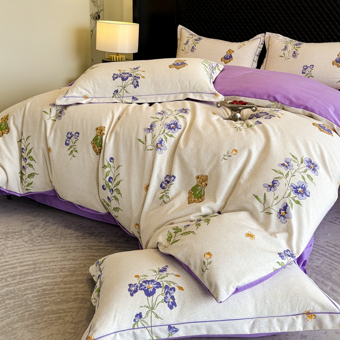 91家纺网 家纺一手货源 找家纺 曲之慕 2025直播爆款纯棉磨毛 高克重加厚全棉磨毛印花四件套 萌熊花园-米