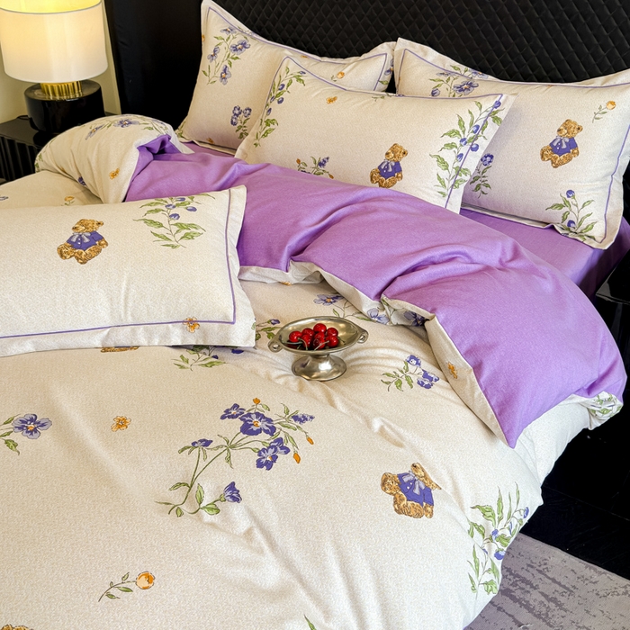 91家纺网 家纺一手货源 找家纺 曲之慕 2025直播爆款纯棉磨毛 高克重加厚全棉磨毛印花四件套 萌熊花园-米