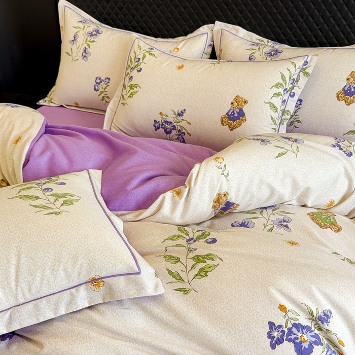 91家纺网 家纺一手货源 找家纺 曲之慕 2025直播爆款纯棉磨毛 高克重加厚全棉磨毛印花四件套 萌熊花园-米