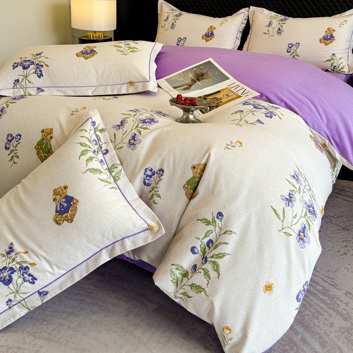 91家纺网 家纺一手货源 找家纺 曲之慕 2025直播爆款纯棉磨毛 高克重加厚全棉磨毛印花四件套 萌熊花园-米