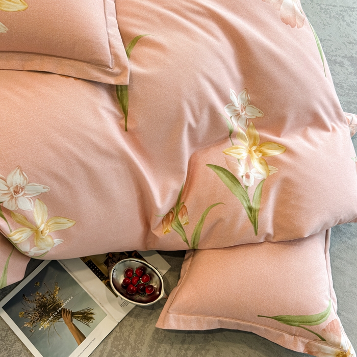 91家纺网 家纺一手货源 找家纺 曲之慕 2025直播爆款纯棉磨毛 高克重加厚全棉磨毛印花四件套 绮丽花语-粉