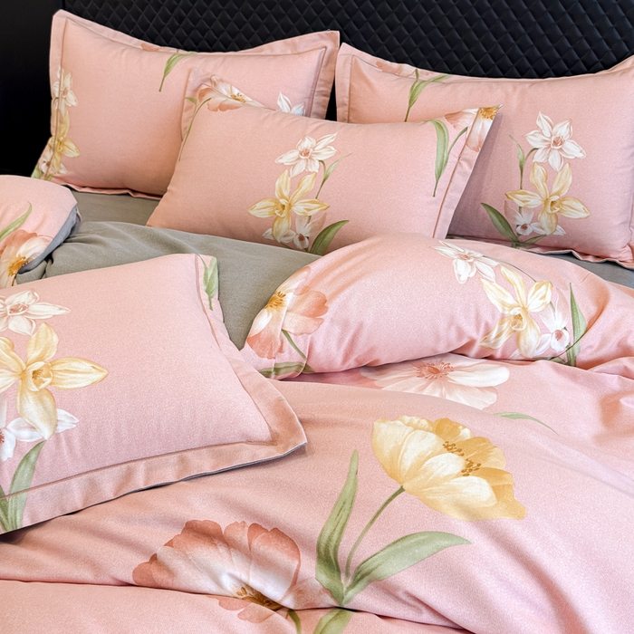 91家纺网 家纺一手货源 找家纺 曲之慕 2025直播爆款纯棉磨毛 高克重加厚全棉磨毛印花四件套 绮丽花语-粉