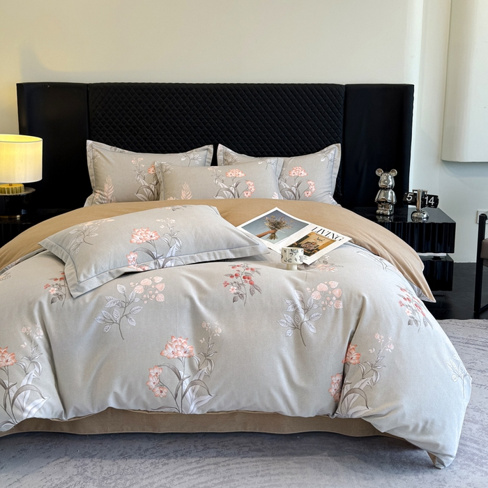 91家纺网 家纺一手货源 找家纺 曲之慕 2025直播爆款纯棉磨毛 高克重加厚全棉磨毛印花四件套 清莹花香-灰