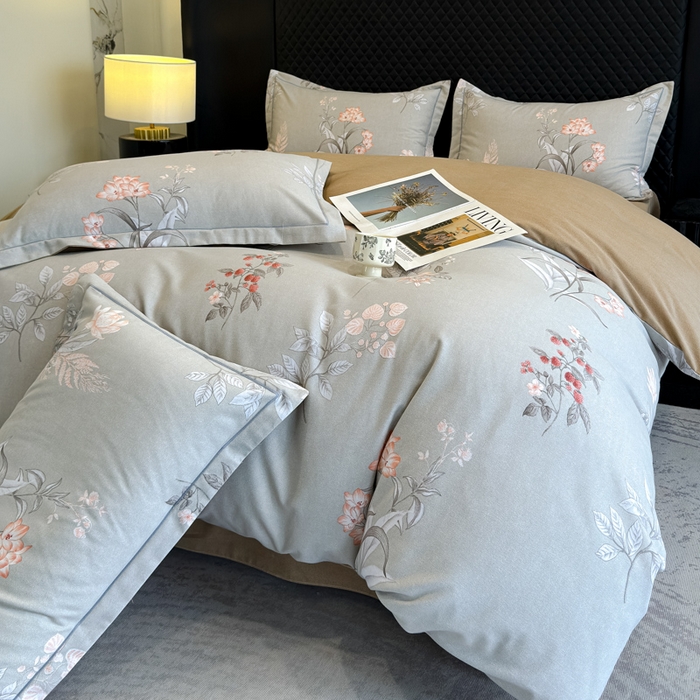 91家纺网 家纺一手货源 找家纺 曲之慕 2025直播爆款纯棉磨毛 高克重加厚全棉磨毛印花四件套 清莹花香-灰