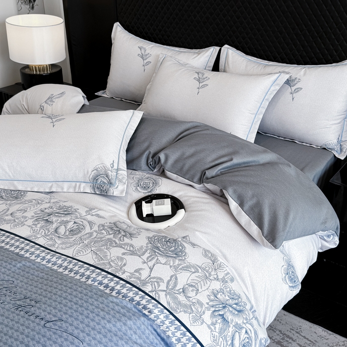 91家纺网 家纺一手货源 找家纺 曲之慕 2025直播爆款纯棉磨毛 高克重加厚全棉磨毛印花四件套 温妮莎-蓝