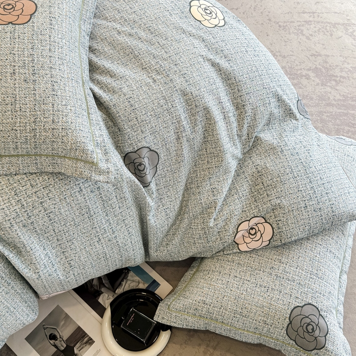 91家纺网 家纺一手货源 找家纺 曲之慕 2025直播爆款纯棉磨毛 高克重加厚全棉磨毛印花四件套 知心玫瑰-蓝