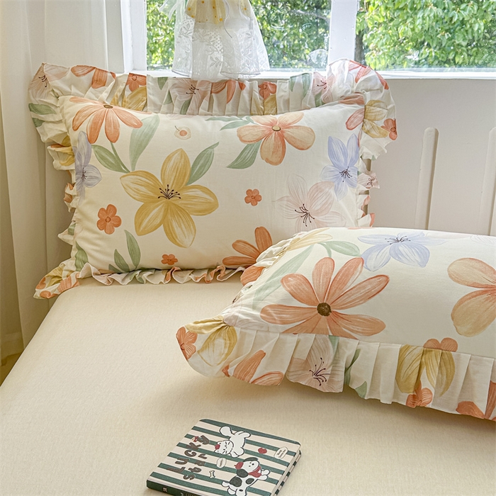 91家纺网 家纺一手货源 找家纺 忘忧草 2025新款全棉印花精致花边枕套 云裳花谷