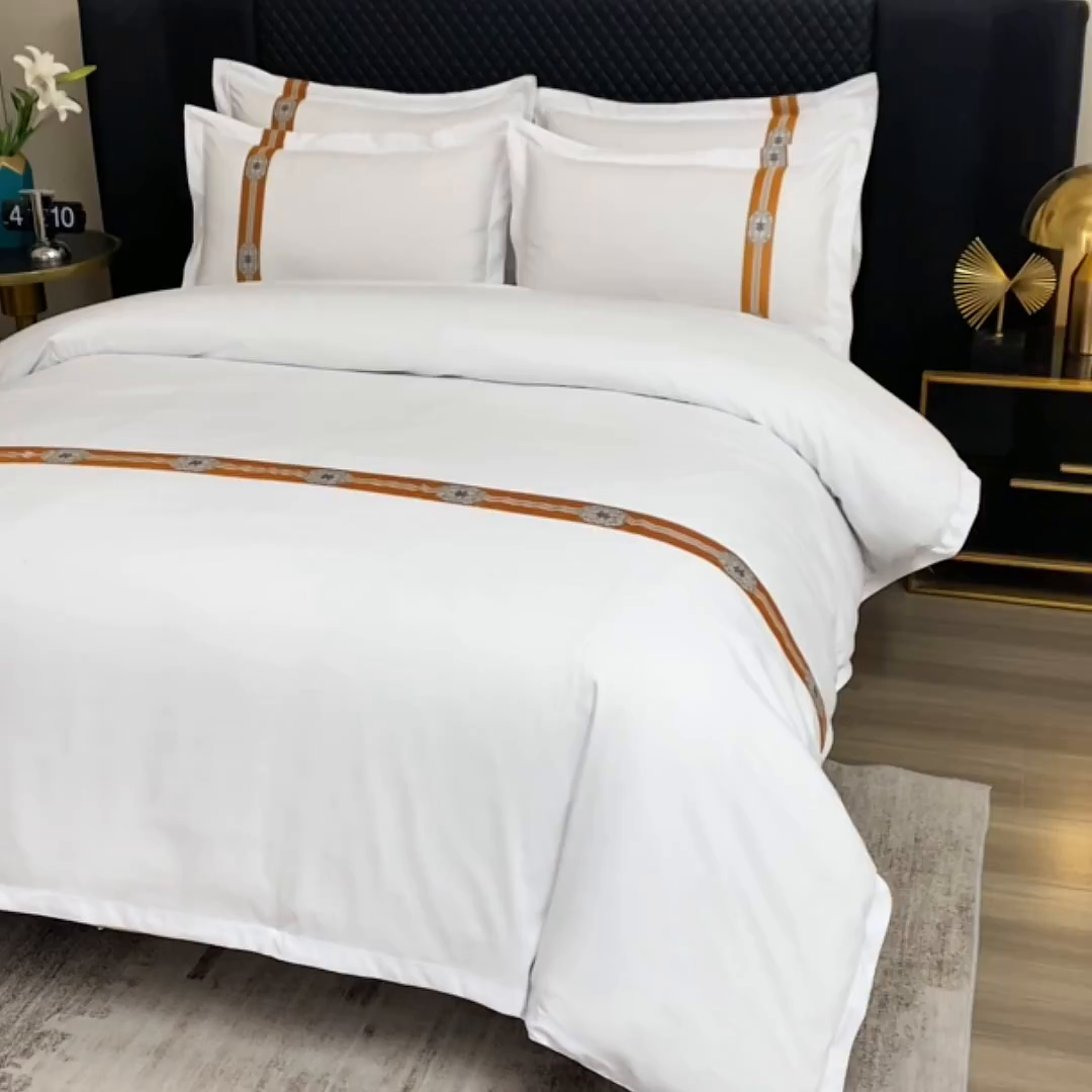 91家纺网 家纺一手货源 找家纺 中乾酒店布草工厂店 2025新款120克加密织带款酒店磨毛四件套 柿柿如意