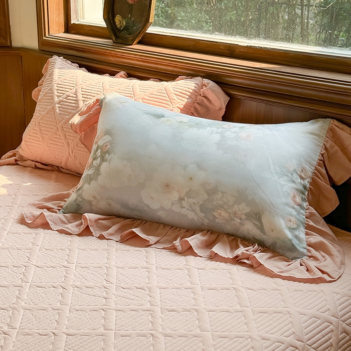 91家纺网 家纺一手货源 找家纺 胜权家纺 2025新款全棉纯棉数码印花双层纱床盖四件套 荷塘月色