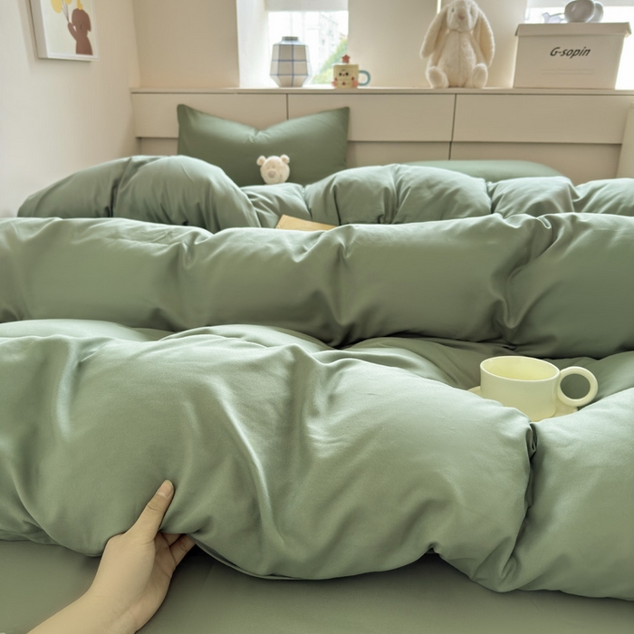 91家纺网 家纺一手货源 找家纺 可可家纺 2025新款纯色磨毛简约水洗棉单被套亲肤床单被套单件被罩 纯草绿