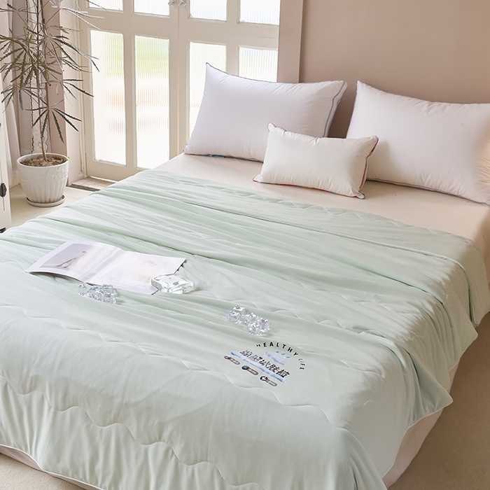 91家纺网 家纺一手货源 找家纺 尚美 2025新款亲肤舒适凉感玫瑰夏被 绿色