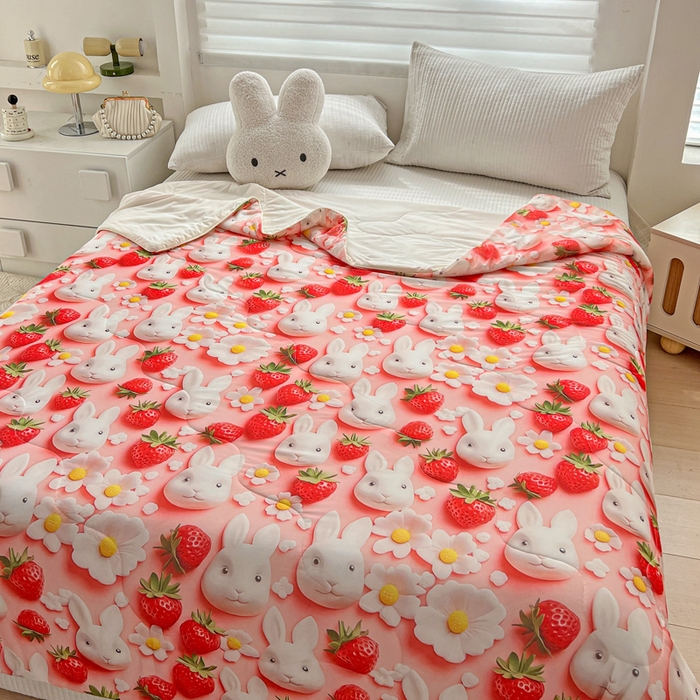 91家纺网 家纺一手货源 找家纺 庭彤 2025新款5D夏被空调被A类云母仿锦氨凉感丝夏凉被子被芯【 量大可谈】 5D数码草莓兔