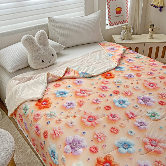 91家纺网 家纺一手货源 找家纺 庭彤 2025新款5D夏被空调被A类云母仿锦氨凉感丝夏凉被子被芯【 量大可谈】 5D数码桃花朵朵