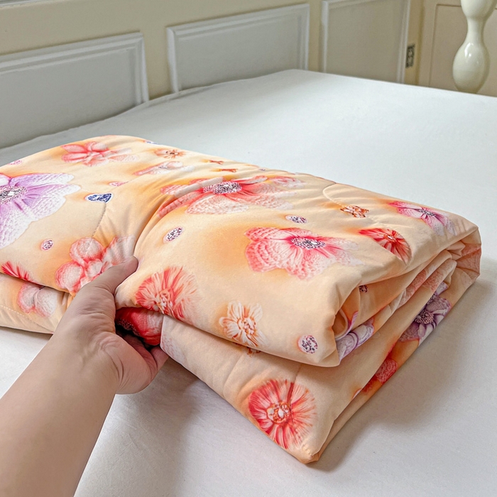 91家纺网 家纺一手货源 找家纺 庭彤 2025新款5D夏被空调被A类云母仿锦氨凉感丝夏凉被子被芯【 量大可谈】 5D数码桃花朵朵