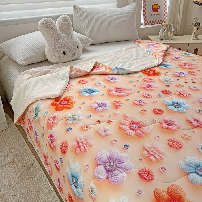 91家纺网 家纺一手货源 找家纺 庭彤 2025新款5D夏被空调被A类云母仿锦氨凉感丝夏凉被子被芯【 量大可谈】 5D数码桃花朵朵