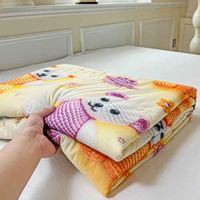 91家纺网 家纺一手货源 找家纺 庭彤 2025新款5D夏被空调被A类云母仿锦氨凉感丝夏凉被子被芯【 量大可谈】 5D数码可爱熊