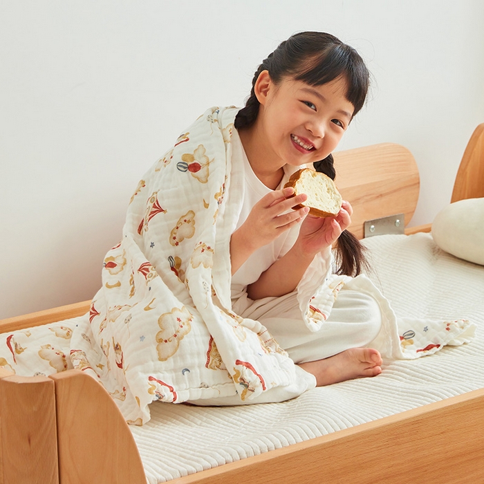 91家纺网 家纺一手货源 找家纺 嗨生活 2025新款A类婴幼儿童夏凉空调被子浴巾六层纱布毛巾被纯棉办公室幼儿园午睡盖毯子 旋转木马